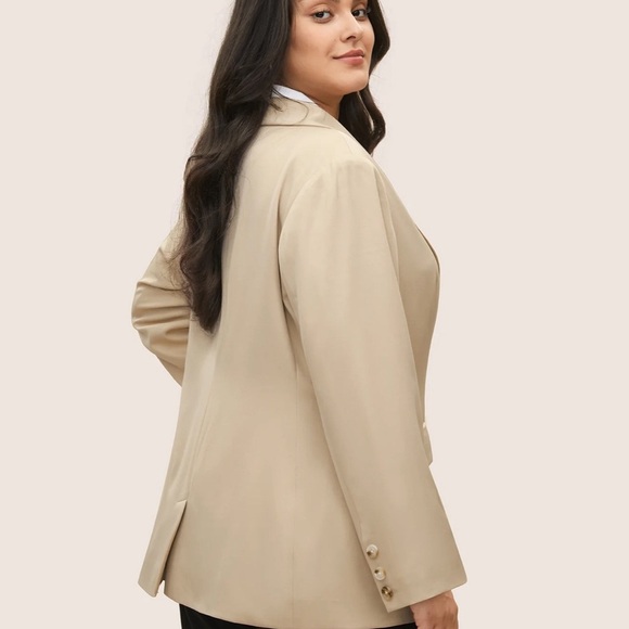 BloomChic Plus Size 2XL Suit Collar Flap Detail Blazer us 18-20 - Picture 2 of 8